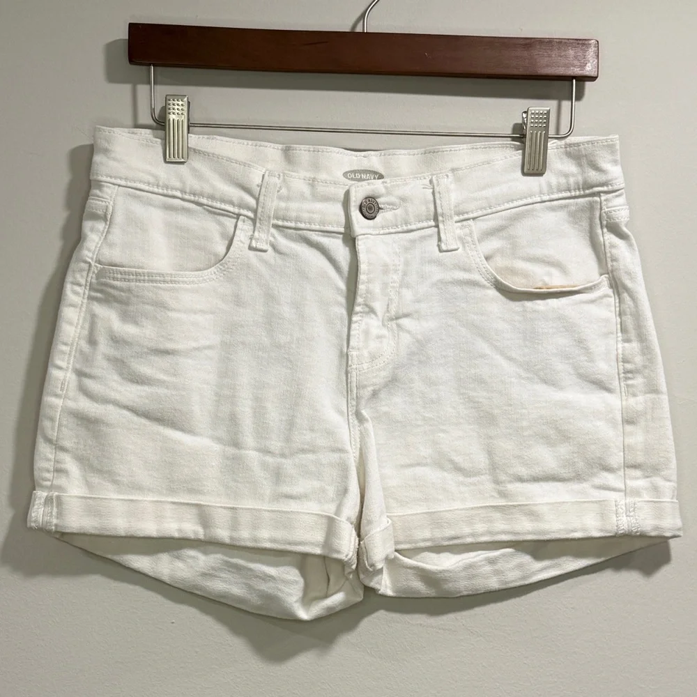 Old Navy Women's Classic White Jean Shorts Rolled Hem Size 6 - Picture 1 of 7